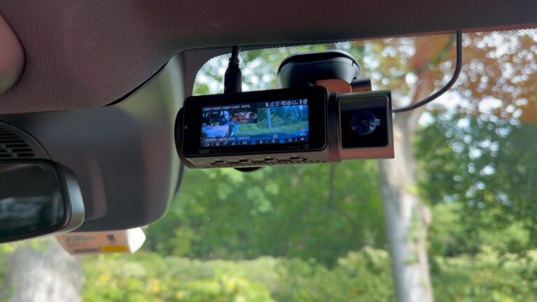 Vantrue Nexus 5S installed high on a Honda Pilot windscreen with four live camera views